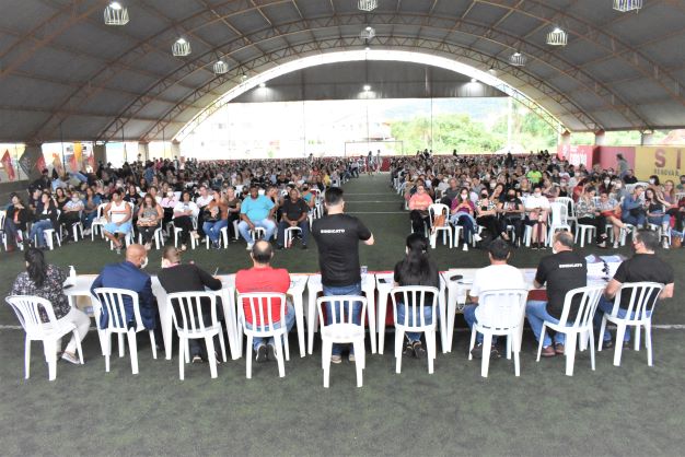 Em grande assembleia, servidores municipais de Palhoça deliberam sobre as propostas do Executivo para a data-base
